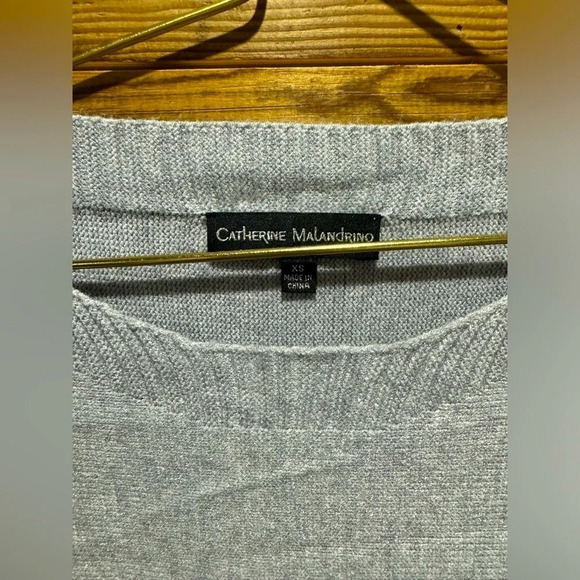 CATHERINE MALANDRINO Gray Diagonal Knit round  boat neck ruffle light sweater XS - Picture 2 of 5